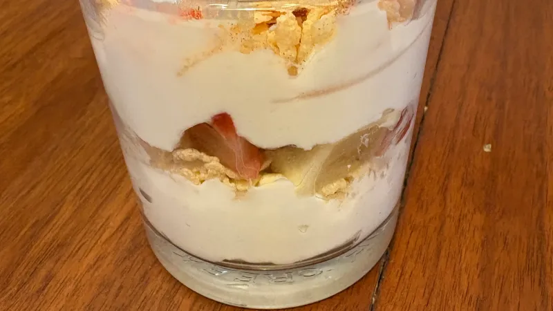 Fruit and yogurt parfait